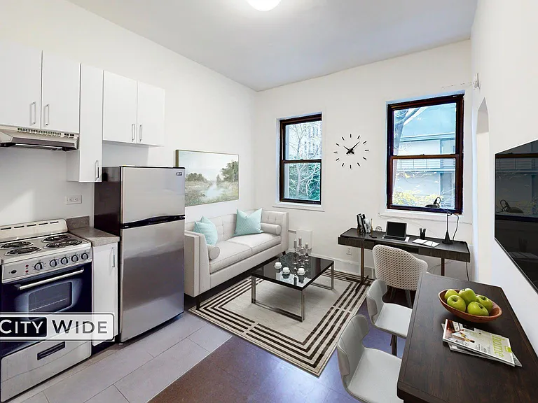 455 2nd Ave #5A — Photo 1