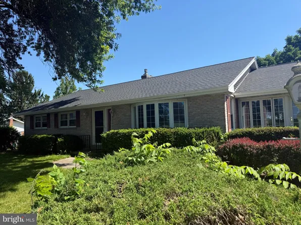 29 Oberholtzer Rd, Elizabethtown, PA 17022