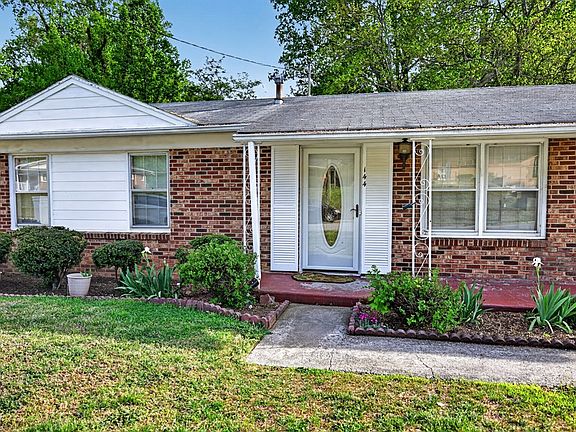 4th image of 144 Fairlawn Dr