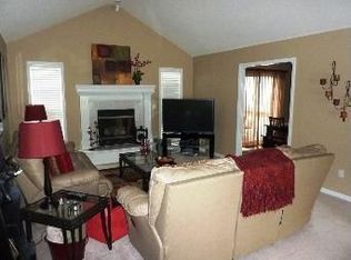 11813 N Tracy Ave, Kansas City, MO 64155