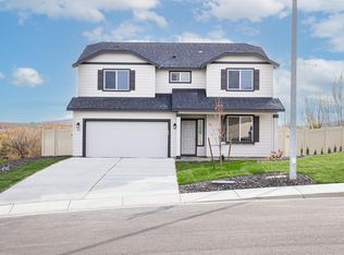 801 Annajean Ave, Benton City, WA