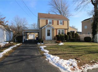 56 Renchy St, Fairfield, CT 06824