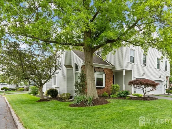 969 Concord Way, Neshanic Station, NJ 08853