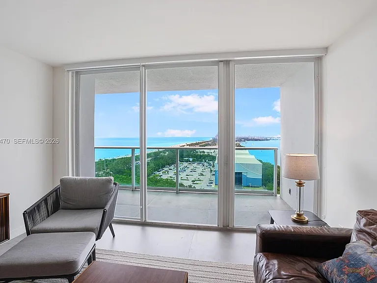 100 Bayview Dr #2125 — Photo 1