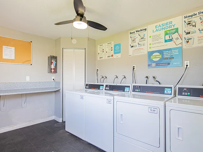 133 W Foothill Blvd #1 — Photo 16