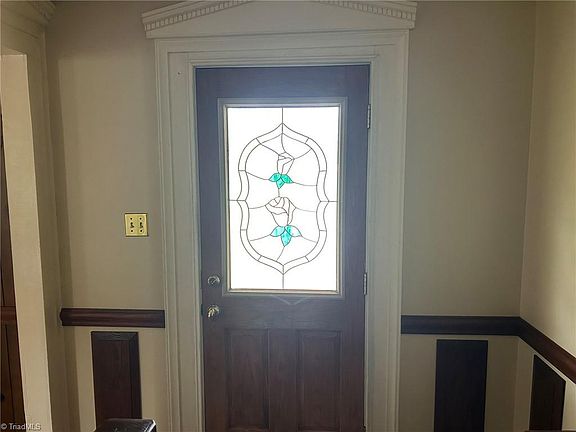 3rd image of 272 Lester Foster Rd