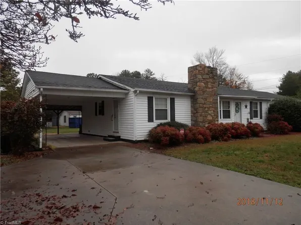 3197 Cornatzer Rd, Advance, NC 27006