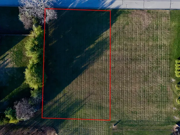 10635 Eagle Dr, Indianapolis, IN 46234
