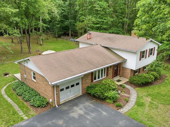 9618 Randall Dr, White Plains, MD 20695