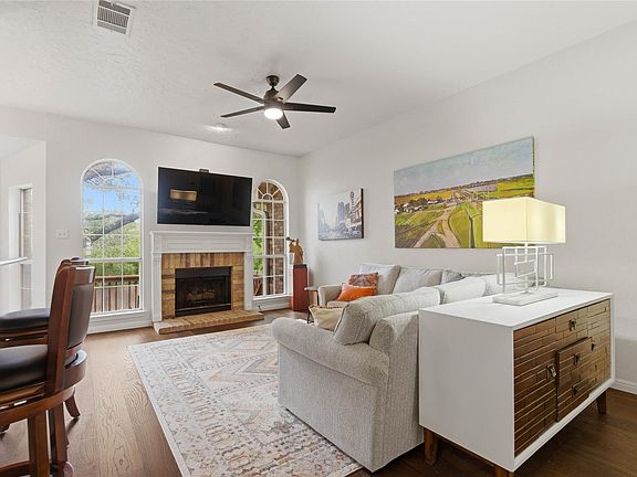 4th image of 10905 Grassmere Ct