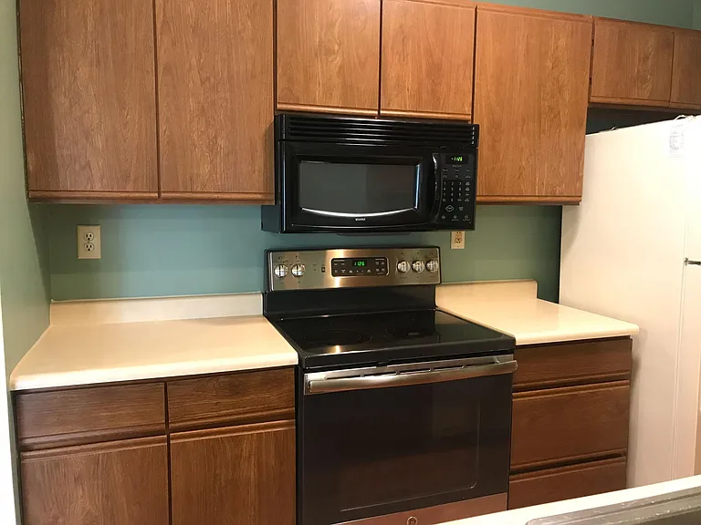 1420 Lake Pointe Way #8 — Photo 13