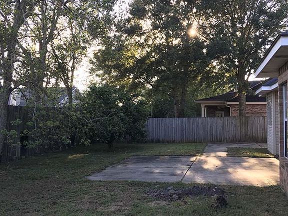 2nd image of 13226 Carriage Cir E