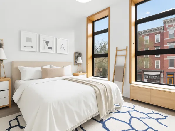 983 Manhattan Avenue image 4 of 12