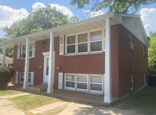 2520 Linden Ave, Waukegan, IL 60087