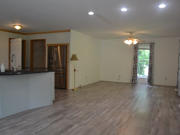 4th image of 1505 Add Stafford Rd