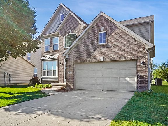 2nd image of 7895 Blue Jay Way