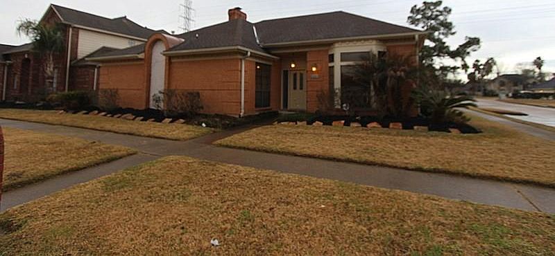 1st image of 2402 Country Club Dr