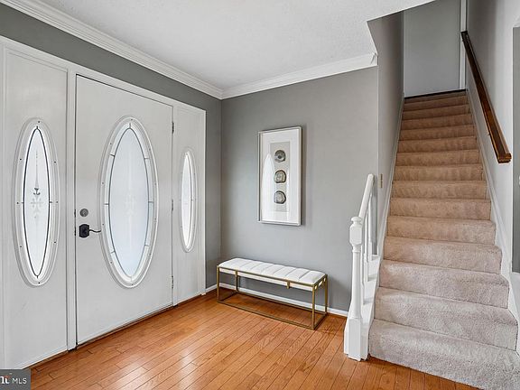 3rd image of 4609 Sand Rock Ln