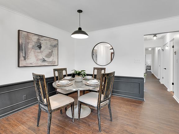 5th image of 5417 E 17th St #5417