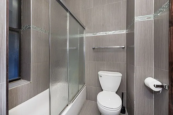 Rented by Portman Realty Corp | media 40