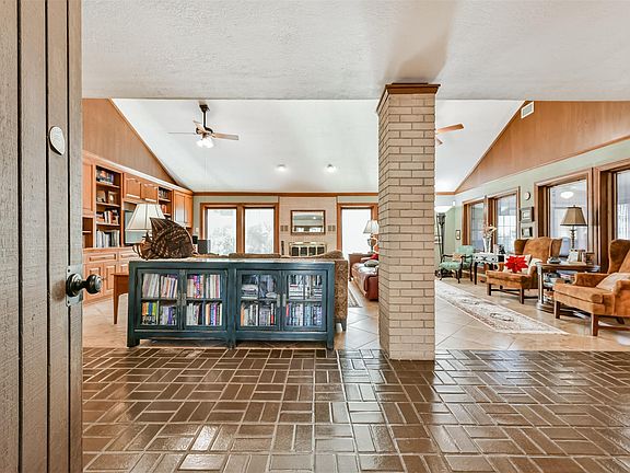 5th image of 6 Park Ln