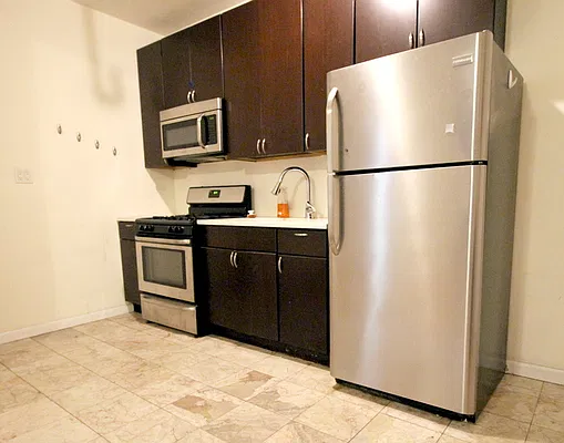 Rented by Elite NY Holdings | media 3