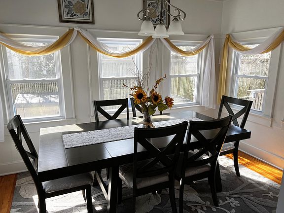 4th image of 15 Beachwold Ave