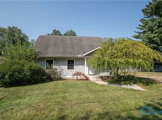 1215 N Centennial Rd, Toledo, OH 43617