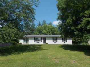 121 Dogwood Hills Dr, Paris, TN 38242