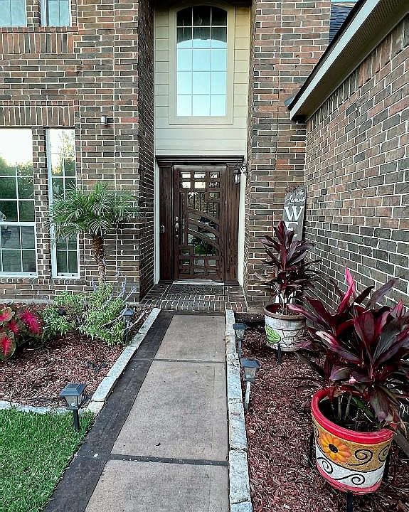 2nd image of 8706 W Highlands Xing