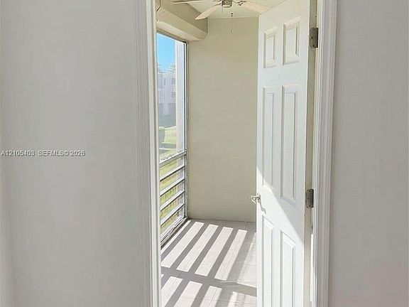 5th image of 200 Ashbury Rd APT 203