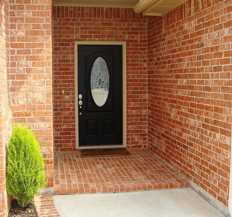 1st image of 2405 SE 11th St