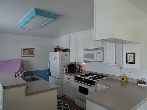 2nd image of 10581 Tomkinson Dr