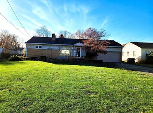 4036 Cascade Dr, Youngstown, OH 44511