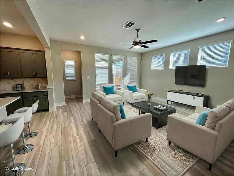 1117 Kerrwood Way — Photo 4