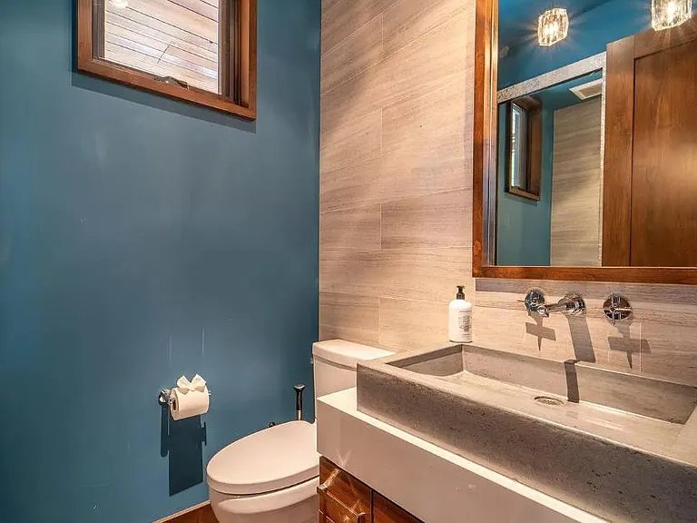 10569 Glenbrook Ct — Photo 16