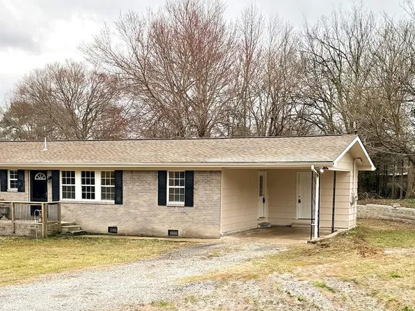 131 Cherokee Cir, Tunnel Hill, GA 30755