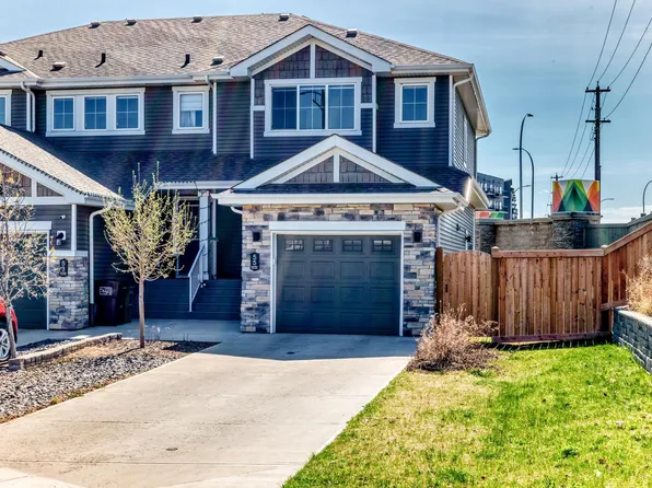 55 Ebbers Close NW, Edmonton, AB T5Y 3Y4