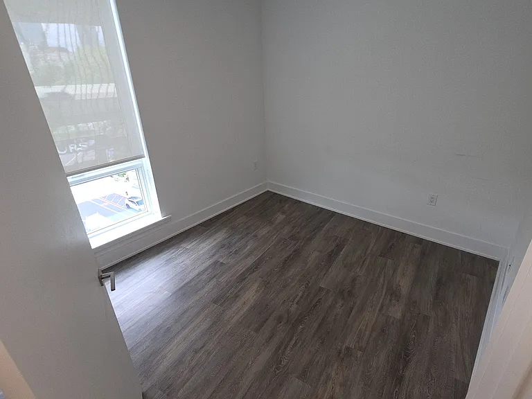 403 7th St #603 — Photo 14