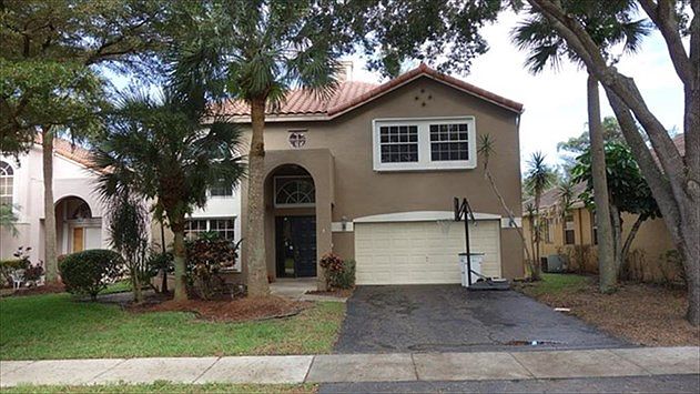 1st image of 6765 NW 75th Pl
