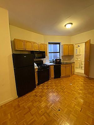 1st image of 791 9th Ave APT 4S