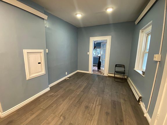 2nd image of 335 Hudson Ave
