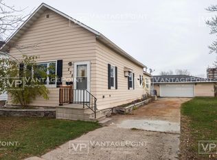 238 Michigan Ave, Oconto, WI 54153