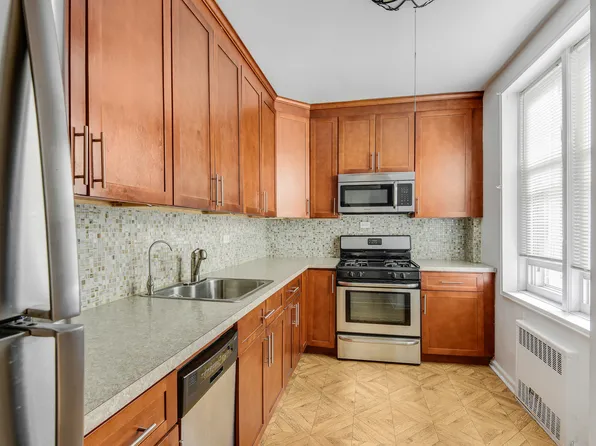 9801 Shore Road image 5 of 12