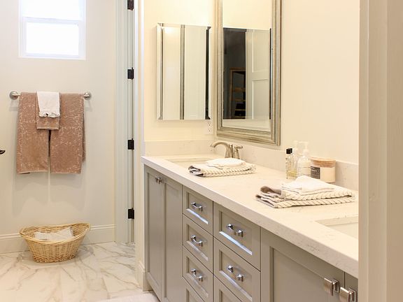 Main Floor Jack and Jill Guest Bathroom #2