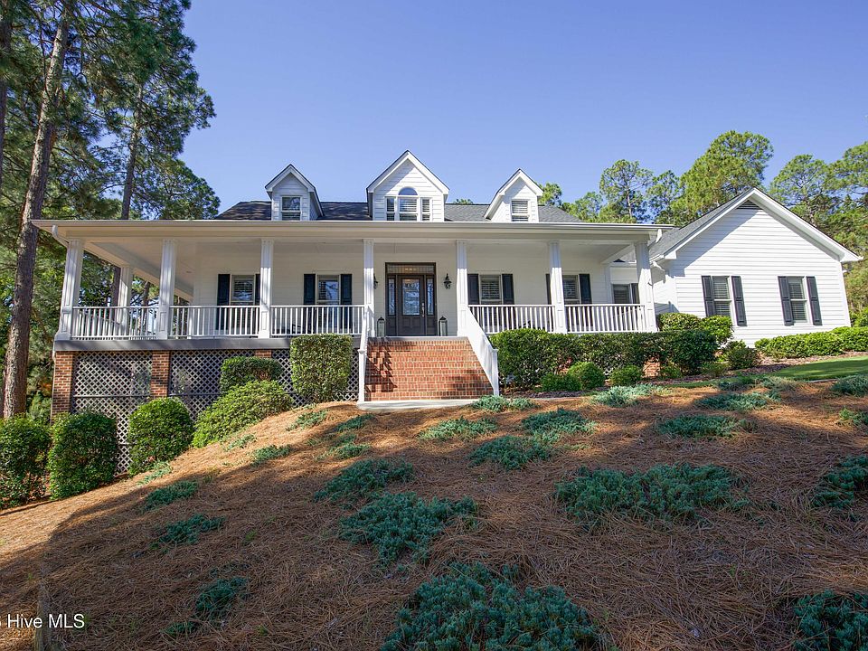 1st image of 52 Stoneykirk Drive