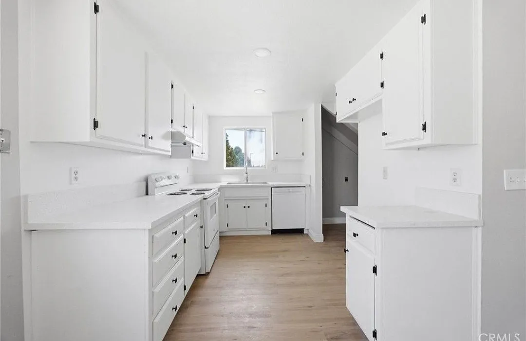 2 bed, 1.5 bath, $1,795 — Photo 1