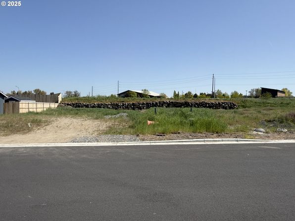 1277 SE 9th St, Hermiston, OR 97838
