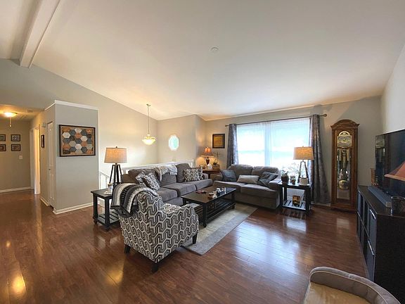 4th image of 22120 W Virell Dr