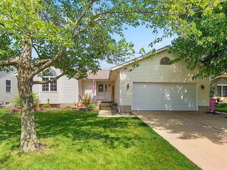 1st image of 808 Cypress Dr